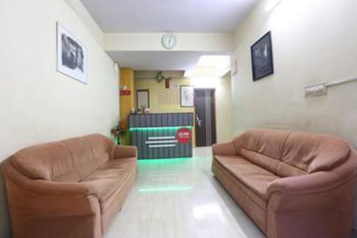 OYO Rooms Sanganva Chowk Trikon Baugh