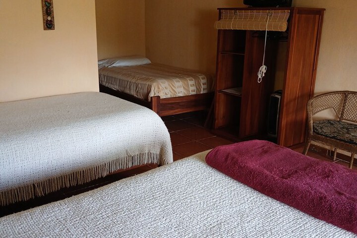 Room 10 of 25