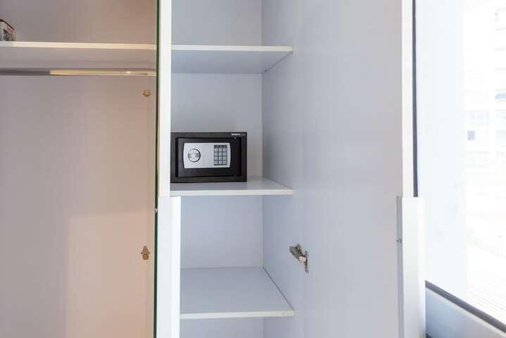 Room 50 of 86