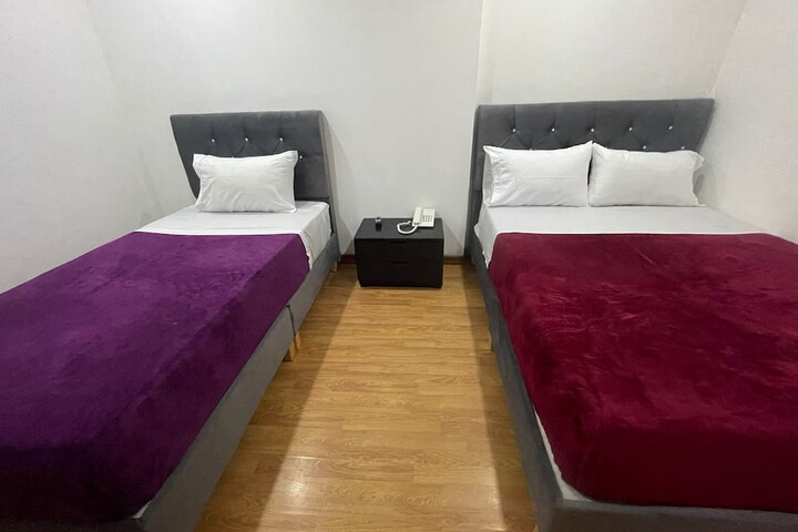 Room 13 of 23