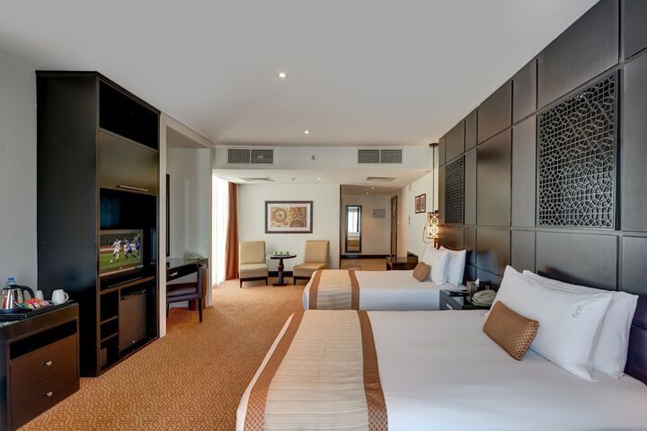 Room 75 of 211
