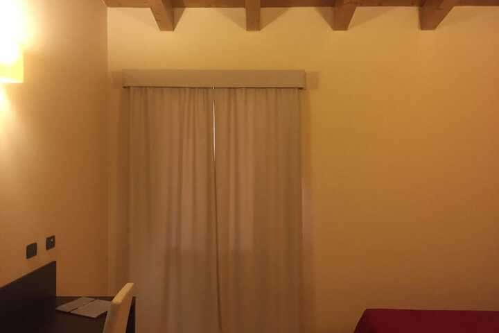 Room 18 of 46