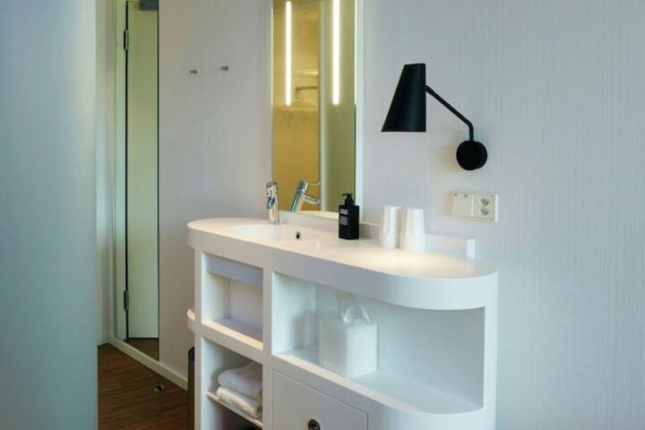 Room 20 of 43