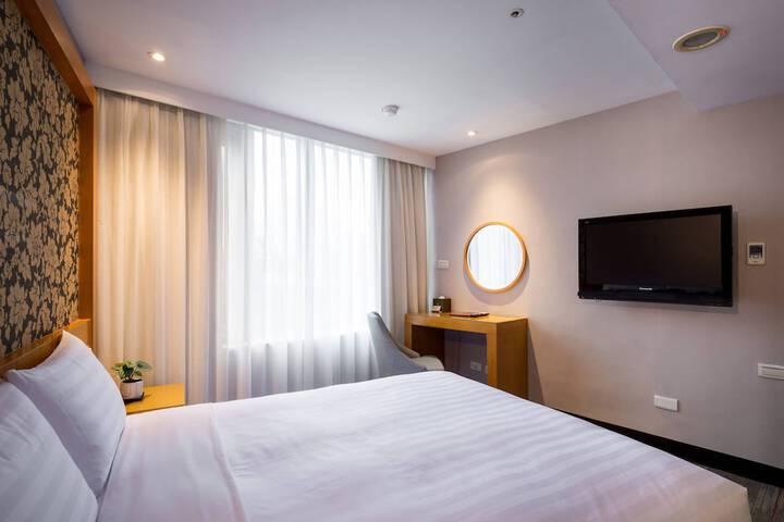 Room 15 of 54