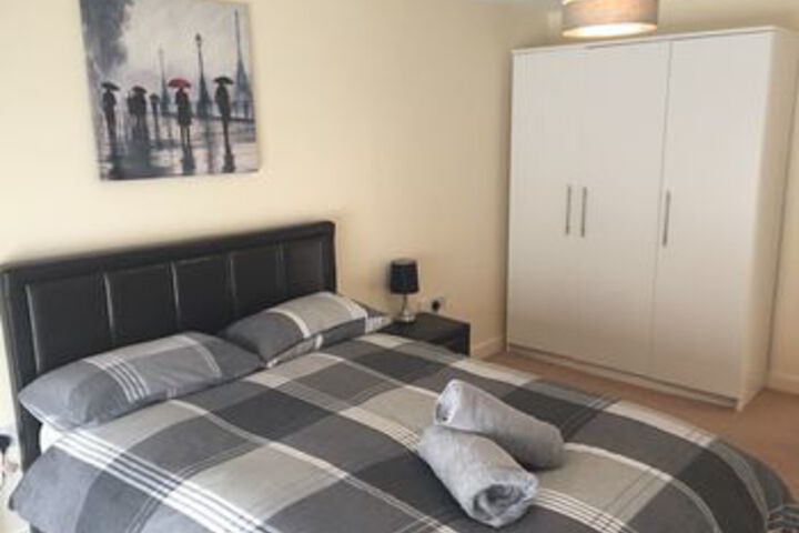 Room 3 of 6