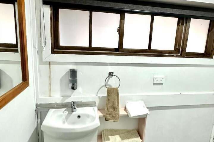 Room 115 of 180