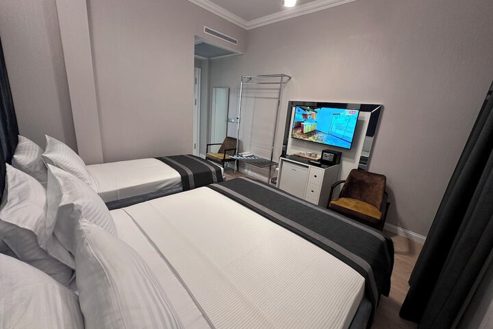 Room 21 of 71
