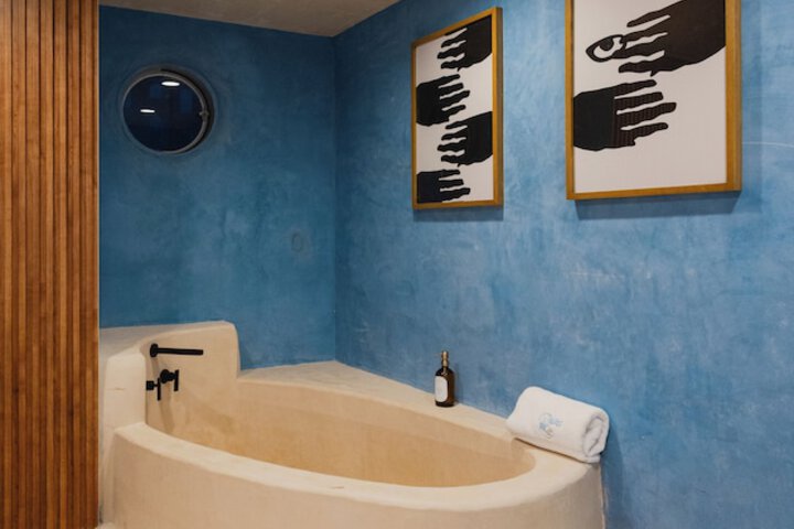Room 15 of 51