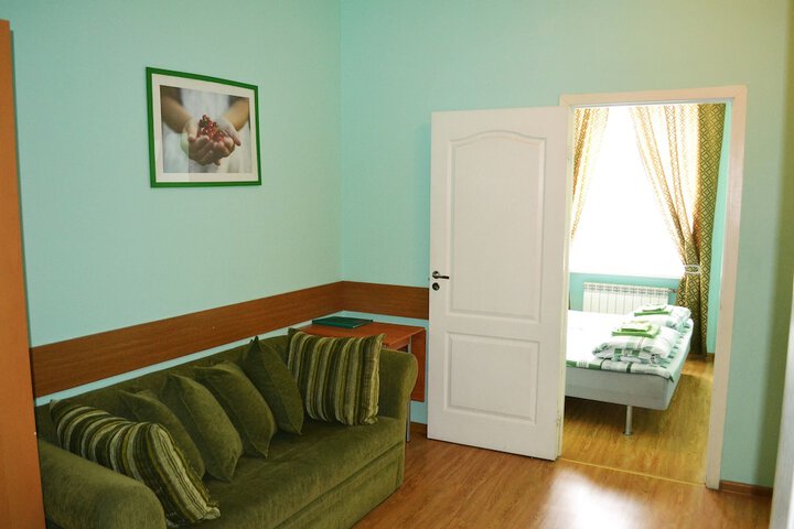 Room 23 of 27