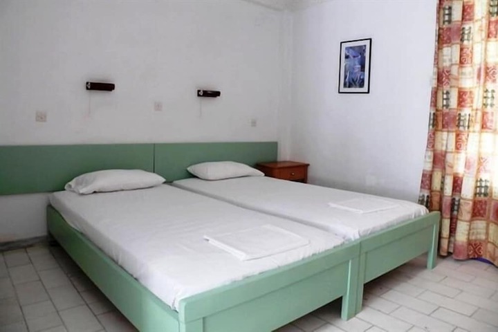 Room 2 of 14