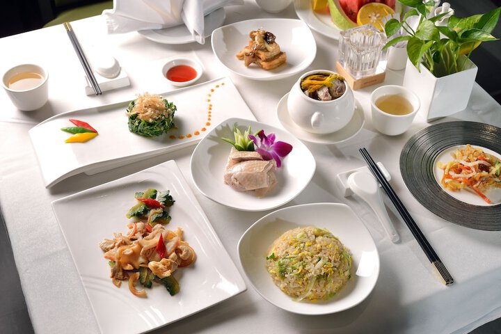 Dining 73 of 100