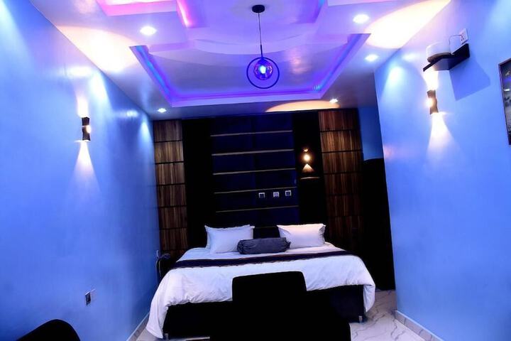 Room 2 of 26
