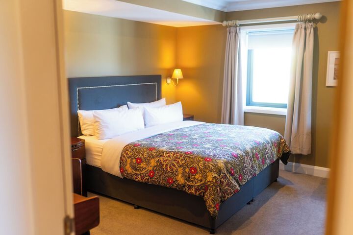 Room 37 of 118