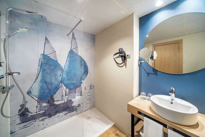 Bathroom Interior Photo