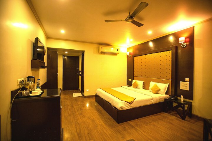 Room 7 of 48