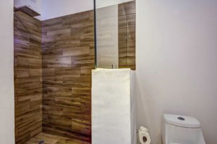 Room 12 of 45