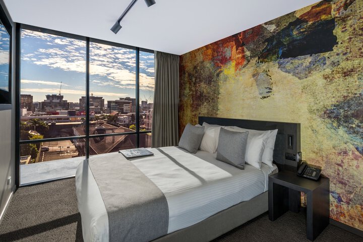 Room 6 of 40