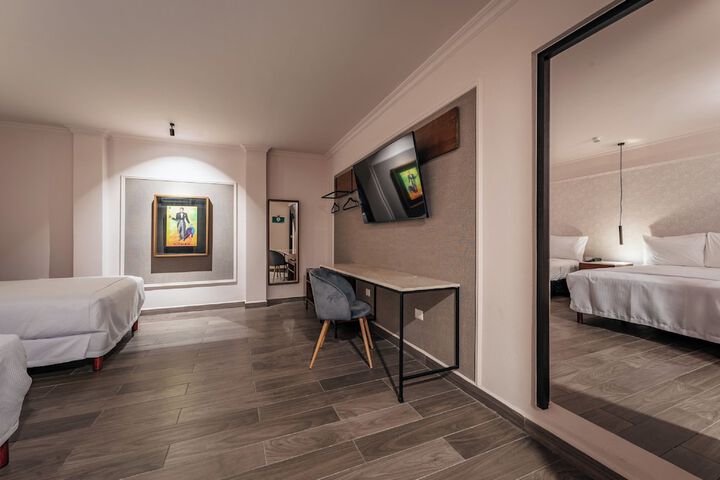 Room 41 of 70