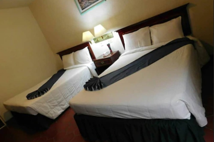 Room 3 of 20