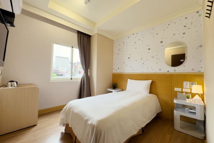 Room 29 of 69
