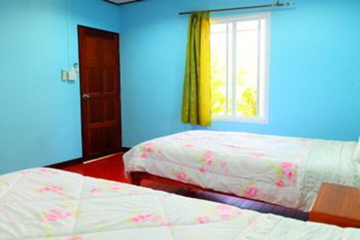 Room 16 of 25