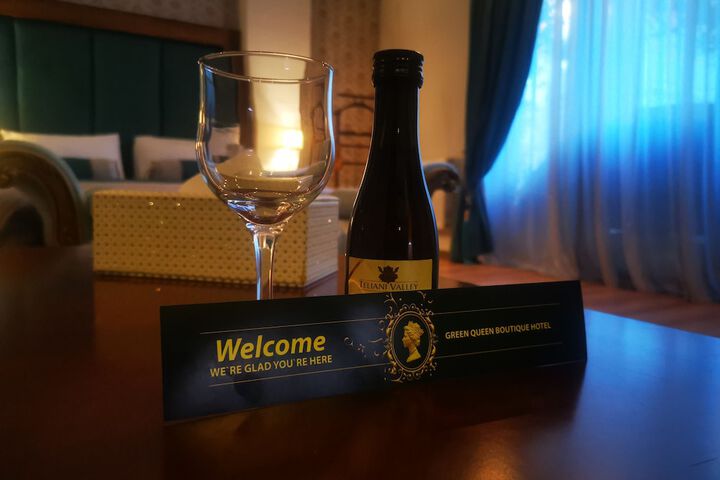Room 34 of 64