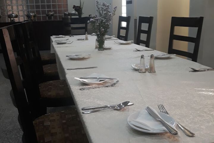 Dining 45 of 62