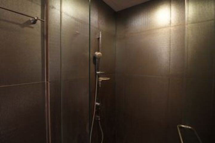 Room 5 of 29