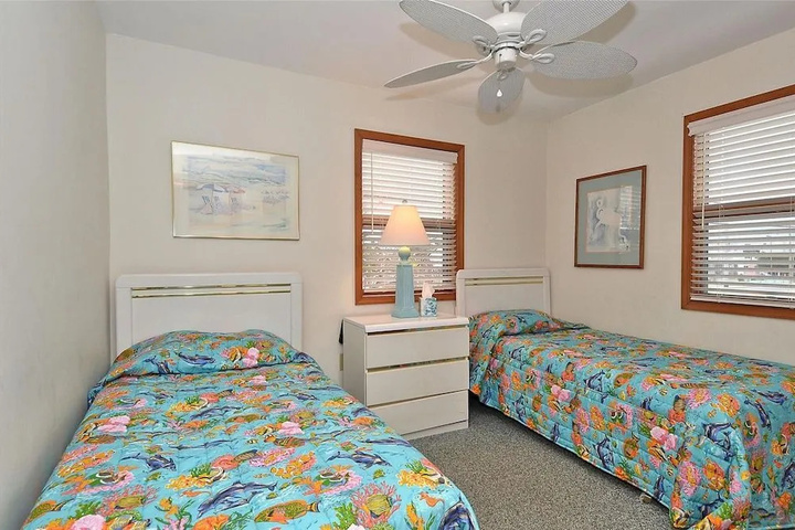 Room 5 of 13