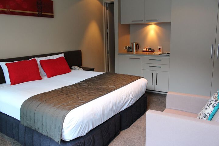 Room 6 of 35