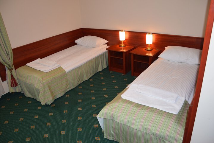 Room 12 of 68