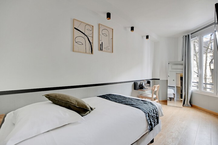 Room 16 of 31