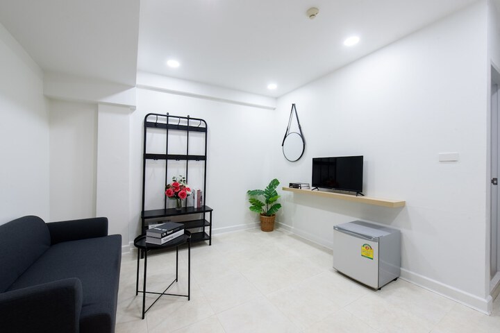 Room 19 of 38