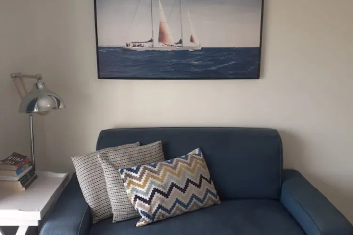 Room 4 of 13