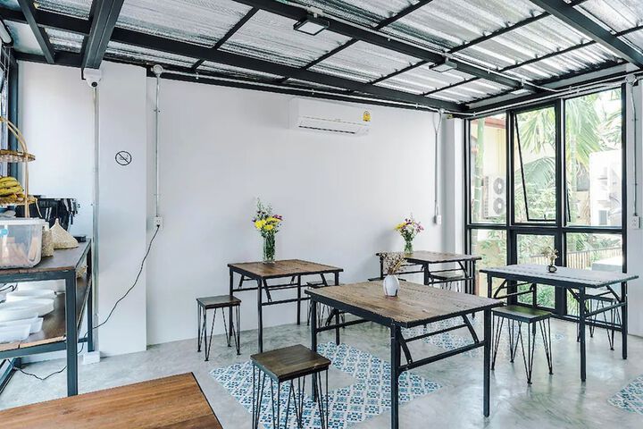 Dining 66 of 72