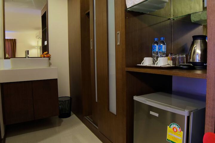 Room 52 of 70