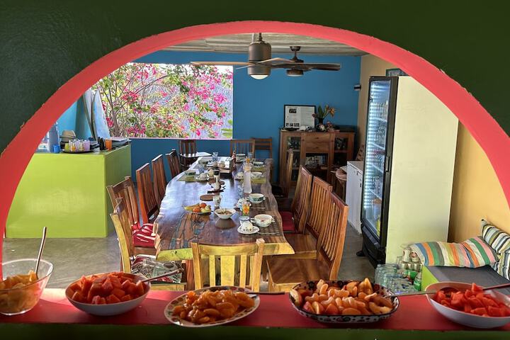 Breakfast/Coffee Service 243 of 402