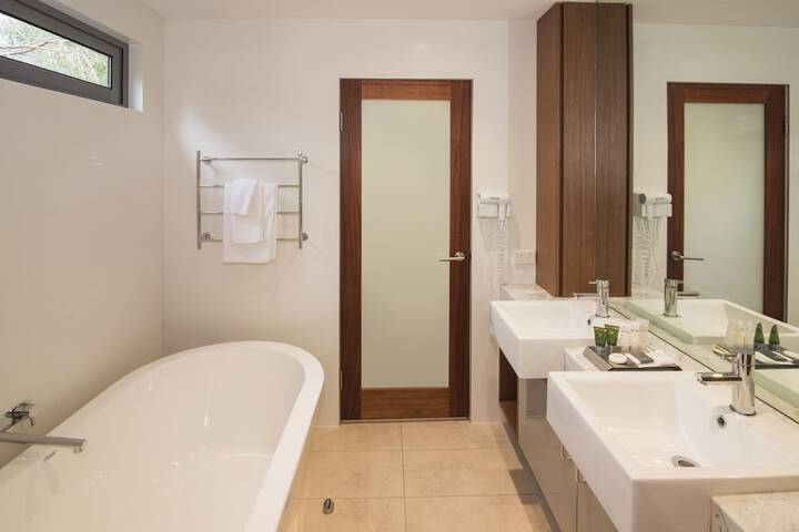Room 45 of 69