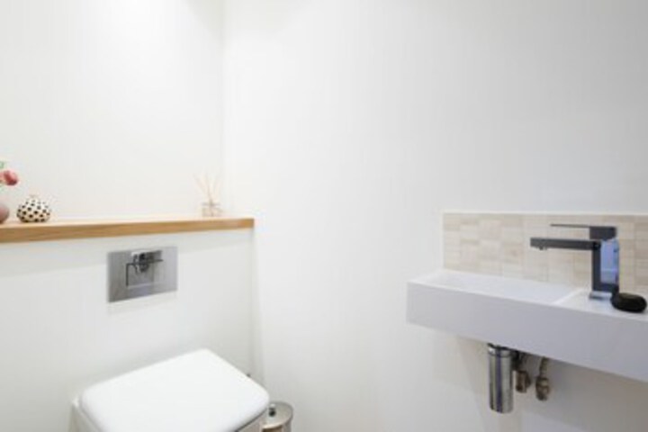 Room 9 of 21