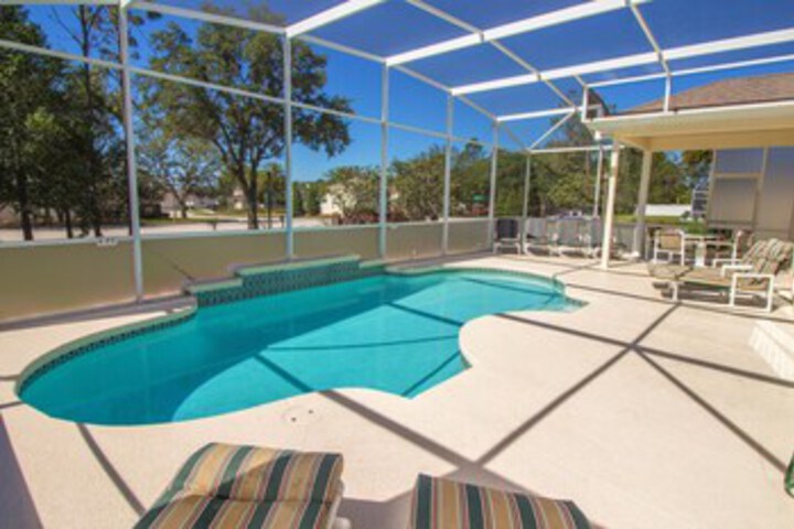 Pool 14 of 29