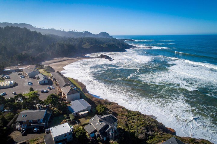 Image of SURF RIDER HOUSE