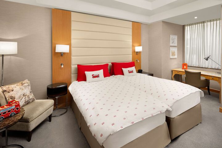 Room 42 of 112