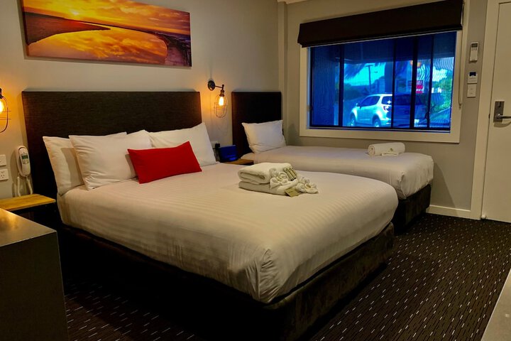 Room 28 of 65