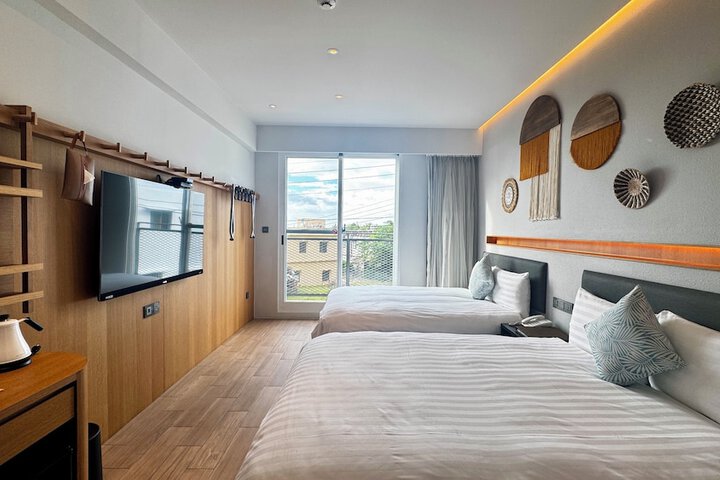 Room 9 of 49