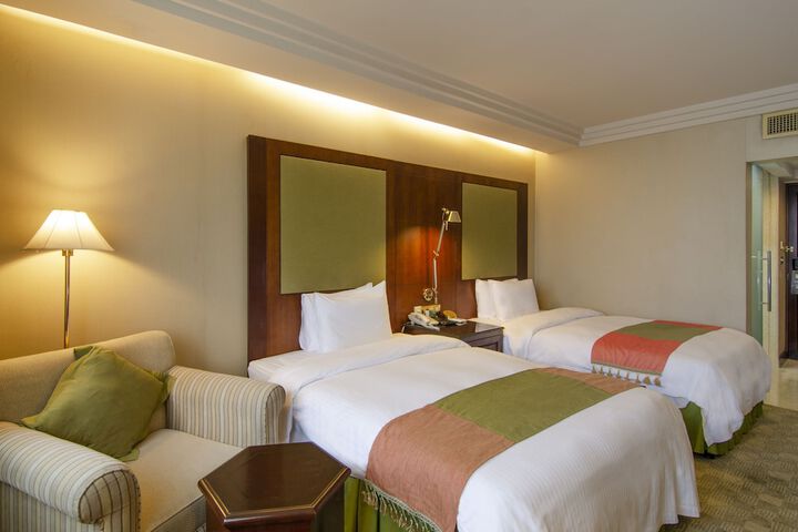 Room 13 of 71