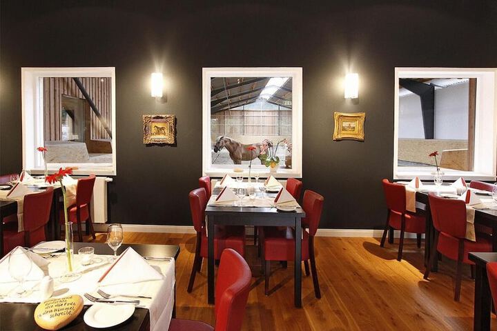 Dining Photos
