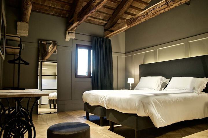 Room 3 of 36