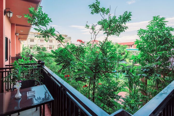 Hotel 73 of 86