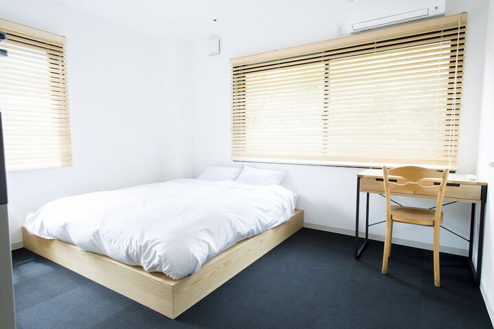Room 4 of 38