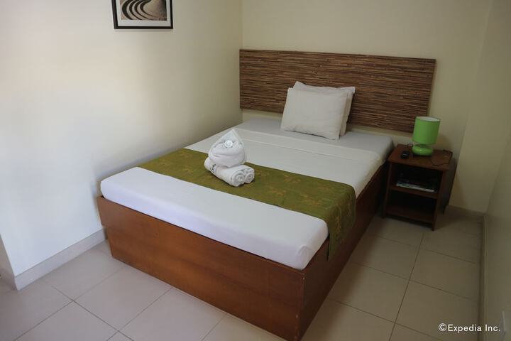 Room 16 of 36